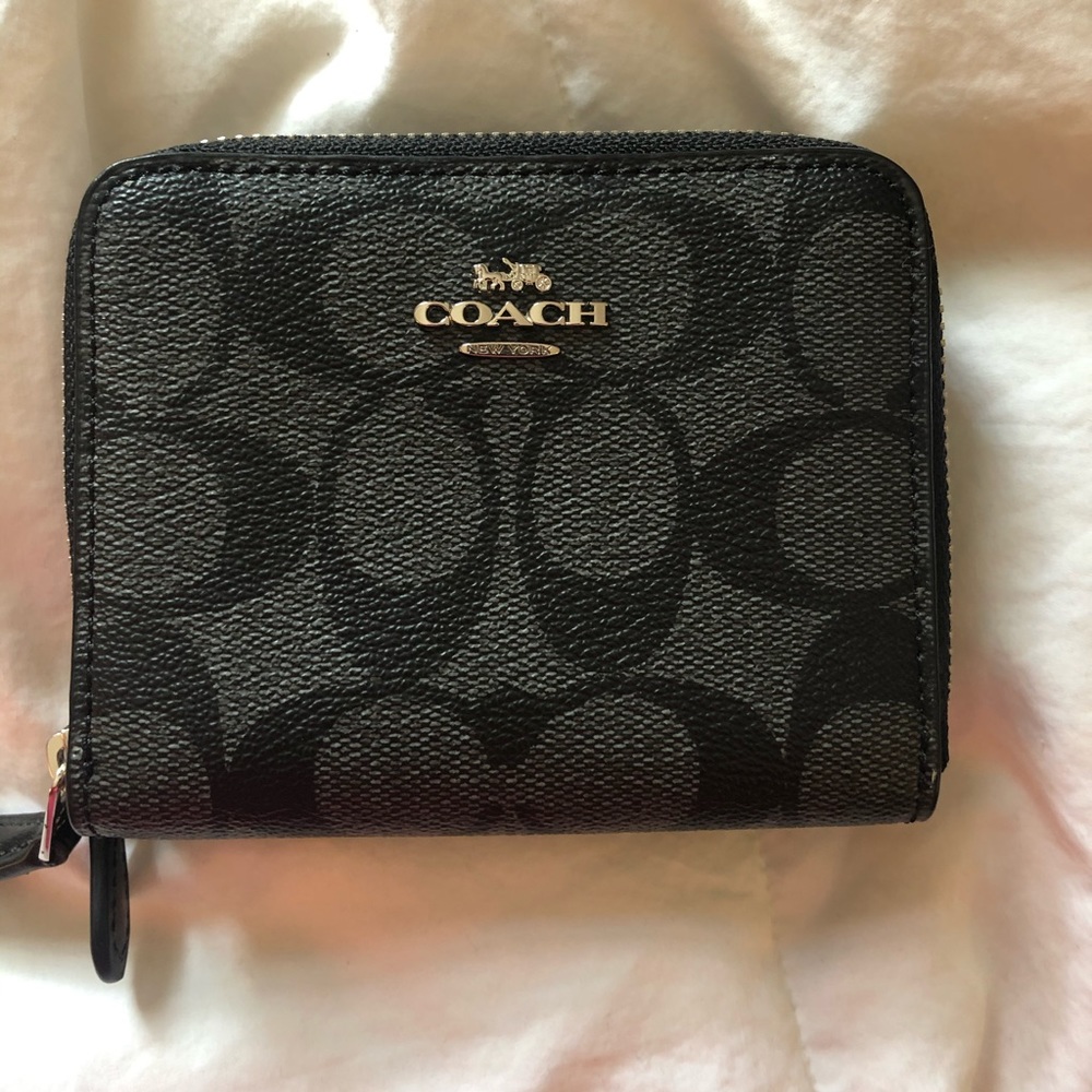 BNWT Black Leather Coach Logo Wallet